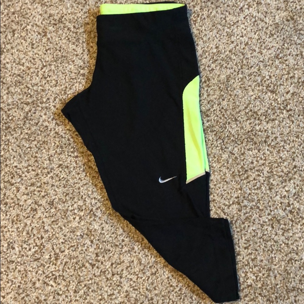 Nike cropped leggings